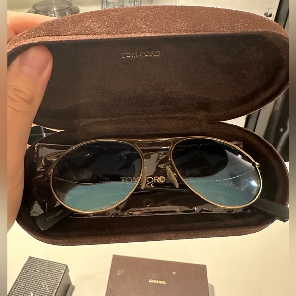 Tom Ford Other - Tom ford men round sunglasses in excellent condition worn 2 times only